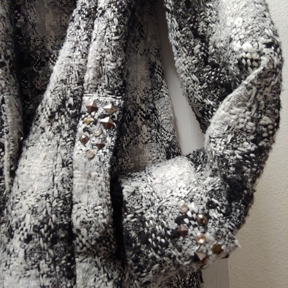 Coats - Picture 2 of 5